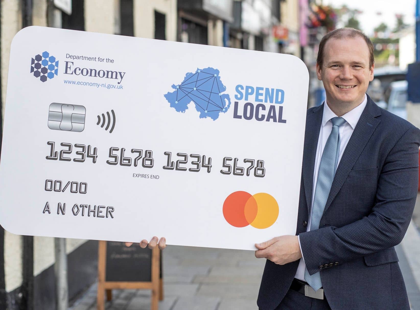 Minister urges retail businesses get involved in the High Street Scheme